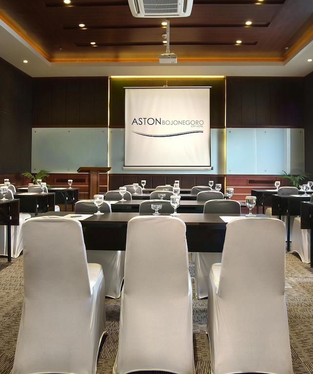 Aston Bojonegoro City Hotel Экстерьер фото