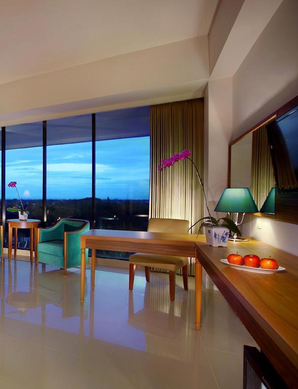 Aston Bojonegoro City Hotel Экстерьер фото